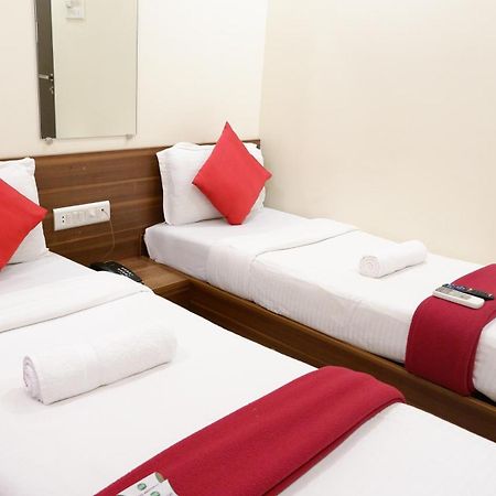 Hotel Briteway Mumbai  Buitenkant foto
