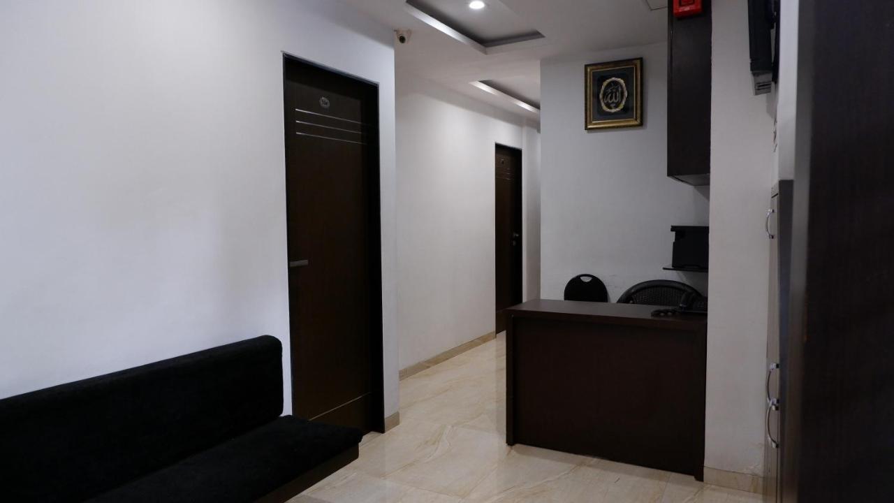 Hotel Briteway Mumbai  Buitenkant foto