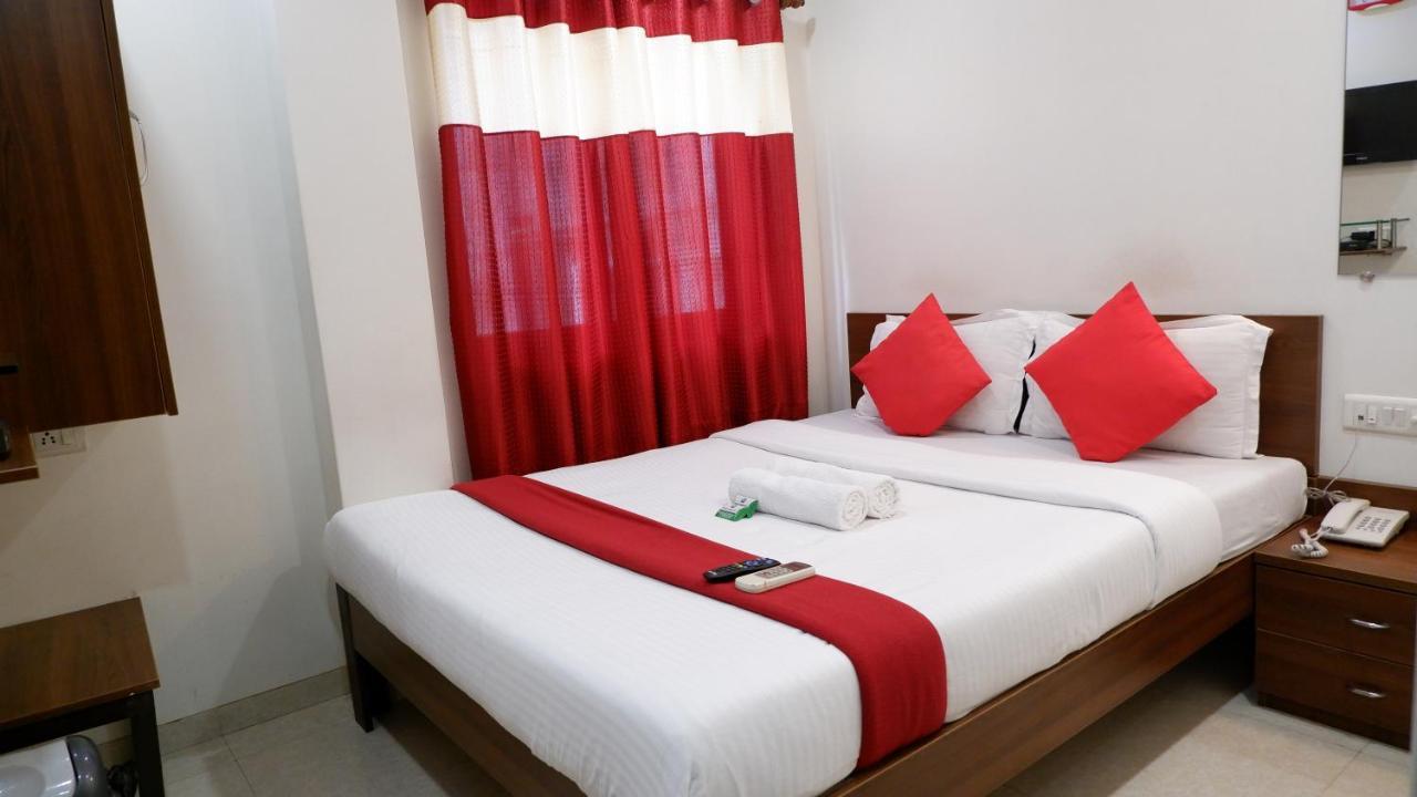 Hotel Briteway Mumbai  Buitenkant foto