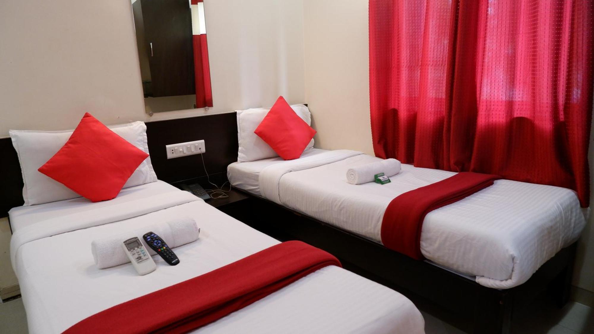 Hotel Briteway Mumbai  Buitenkant foto