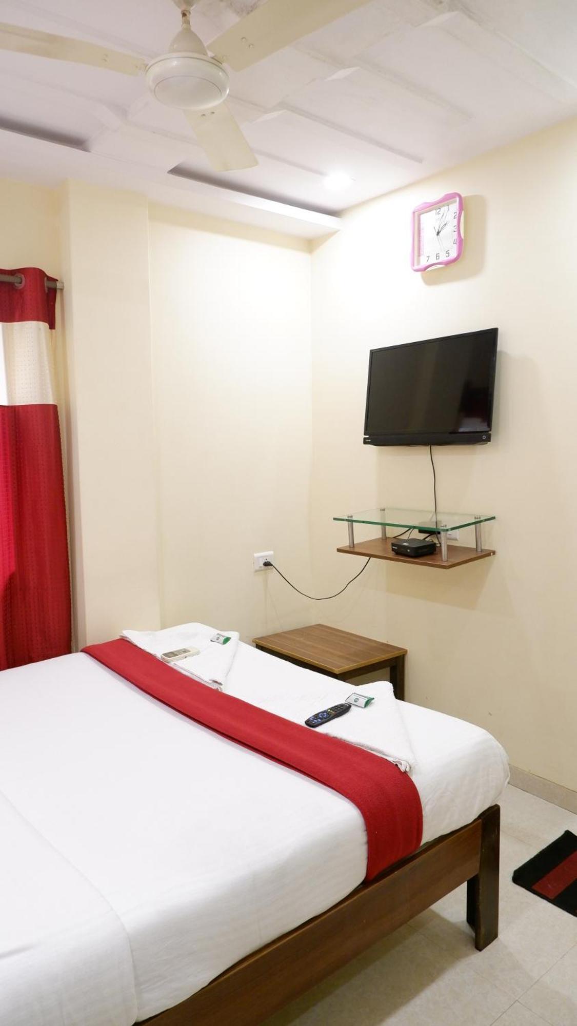 Hotel Briteway Mumbai  Buitenkant foto